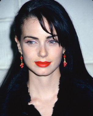 Mia Kirshner